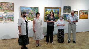 Запоріжжя: Виставка розповідає  про столітніх земляків